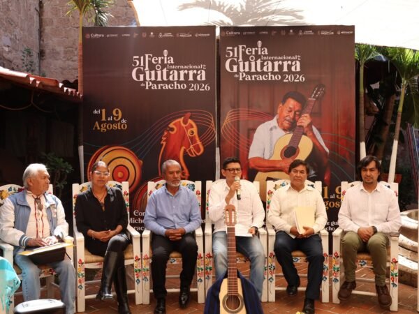 Paracho se alista para la 51 Feria Internacional de la Guitarra