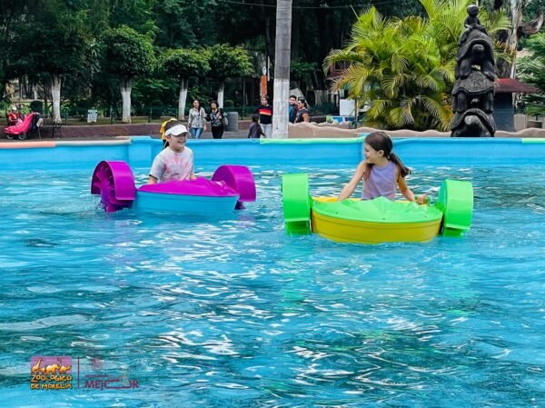 Zoológico de Morelia ofrece lanchas acuáticas para niños en verano