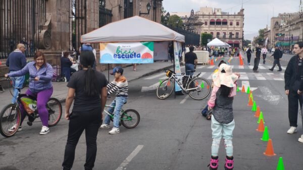 Sedum ofrece Biciescuela para aprender a andar en bicicleta en vacaciones