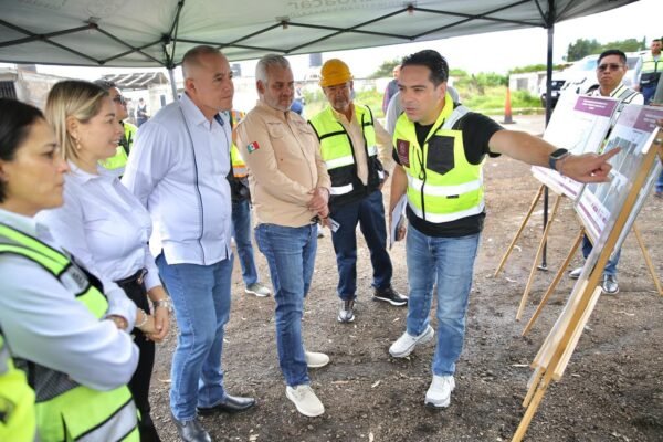 Alfredo Ramírez supervisa avance del 72% en carretera Villa Madero-Etúcuaro