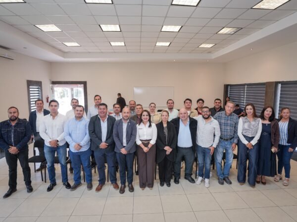 Constructores de CMIC respaldan a Gladyz Butanda rumbo a 2027
