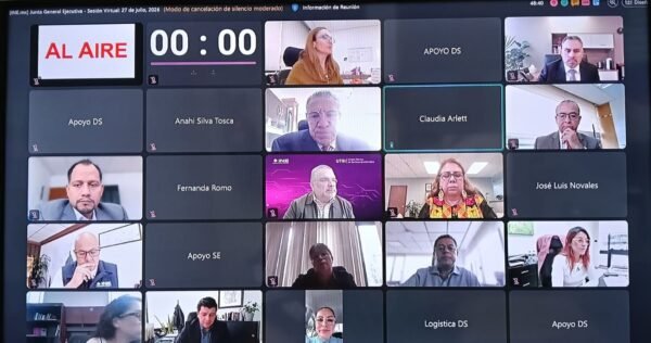 INE otorga titularidad a 465 funcionarios del Servicio Profesional Electoral Nacional