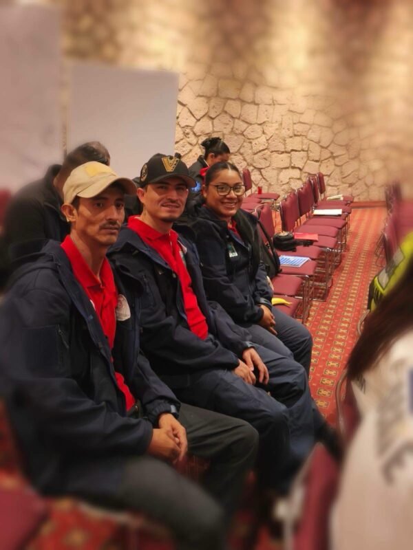 Protección Civil de Jungapeo participa en taller “Ambulancia Segura”