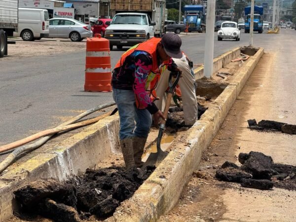 David López Flores impulsa obras de infraestructura en Tuxpan