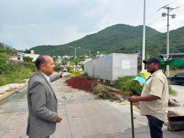 David López Flores supervisa obras de drenaje y mejoras viales en Tuxpan