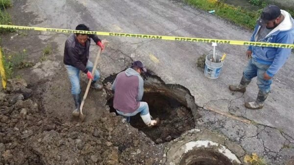 Lety Arriaga reporta reparación de socavones en El Paso, Ocampo