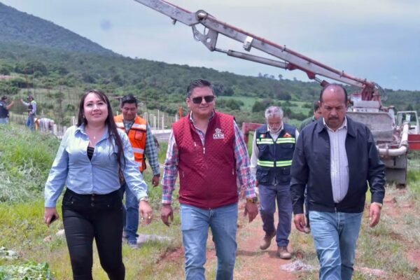 David López supervisa avances de vivienda federal en Tuxpan