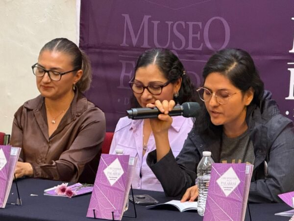 Secum presenta plaquette con voces de 19 escritoras michoacanas en el Museo del Estado