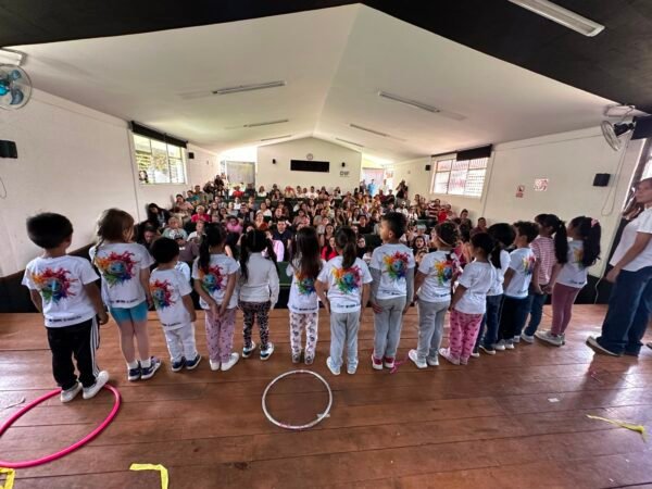 DIF Michoacán cierra Curso de Verano con actividades artísticas para niñez en el CEAC