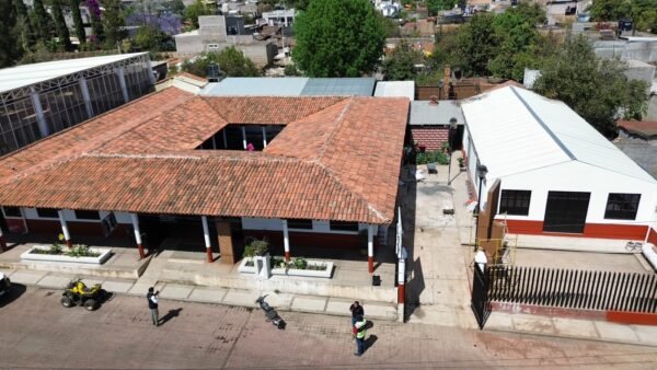 SCOP concluye remodelación del mercado artesanal de Capula con inversión de 1.7 mdp