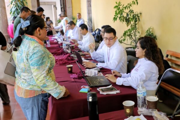 SEE asigna 555 docentes a primarias de 72 municipios en Michoacán
