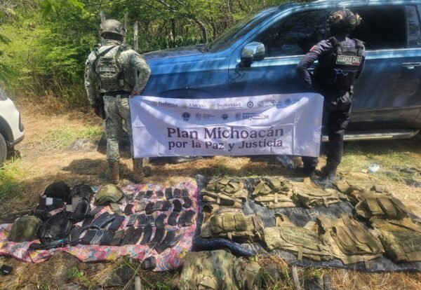 Operativo en La Piedad deja aseguramiento de vehículos y equipo táctico en Michoacán