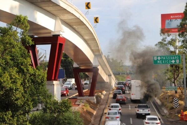 SSM advierte sobre riesgos respiratorios por contaminación de vehículos en Michoacán