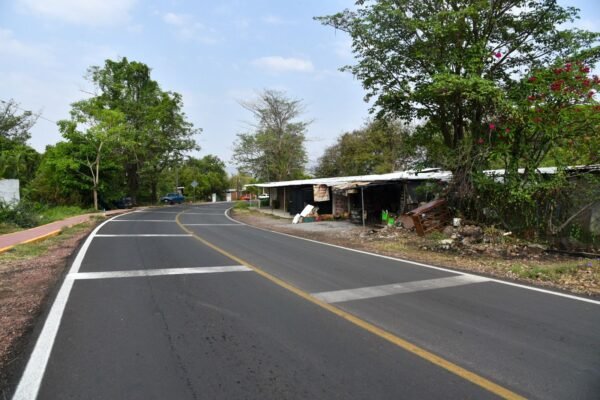 SCOP concluye primera etapa de carretera Ario-Nuevo Urecho-Gabriel Zamora con inversión de 82.2 mdp