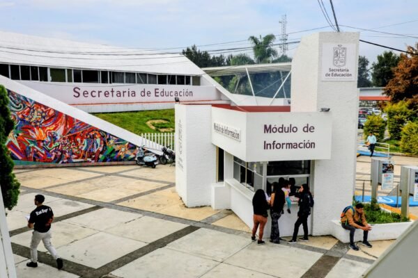 SEE prohíbe novatadas en escuelas normales y llama a respetar derechos humanos de estudiantes