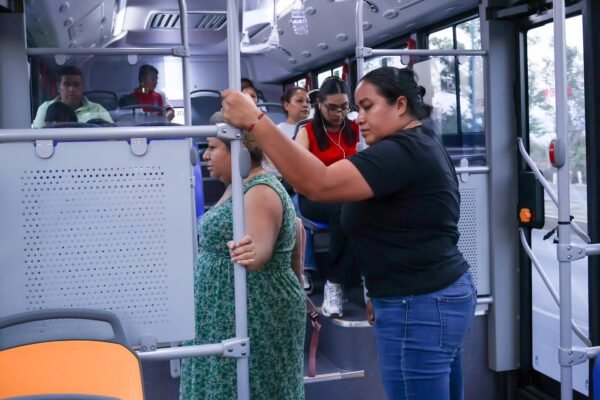 Seimujer destaca medidas de seguridad para mujeres en Morebús