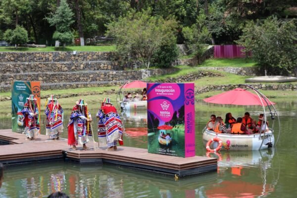 Muelle de San Pedrito estrena lanchas eléctricas en Pátzcuaro