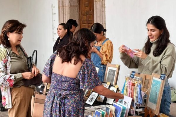 Secum invita a adquirir arte local en Plaza Comunitaria La Ranita