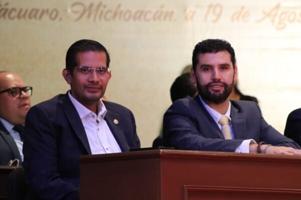 Octavio Ocampo anuncia encuentro regional del PRD en Uruapan