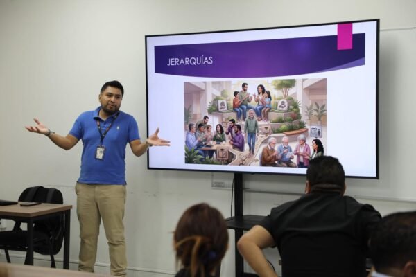 FGE capacita a su personal en Lengua de Señas Mexicana para atención inclusiva