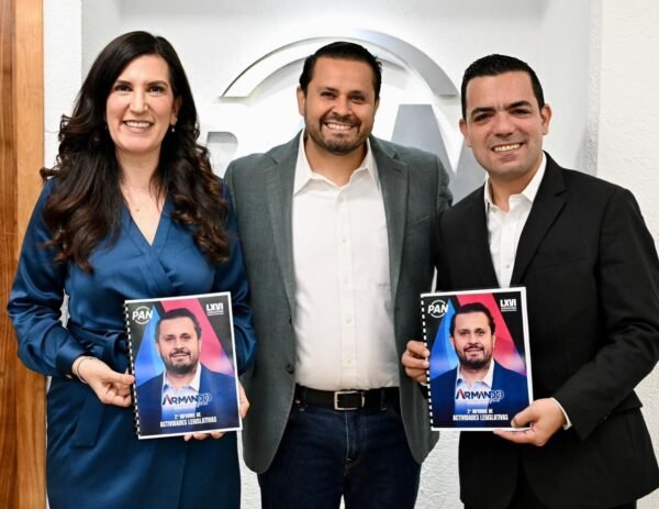 Armando Tejeda presenta segundo informe con 20 iniciativas en San Lázaro