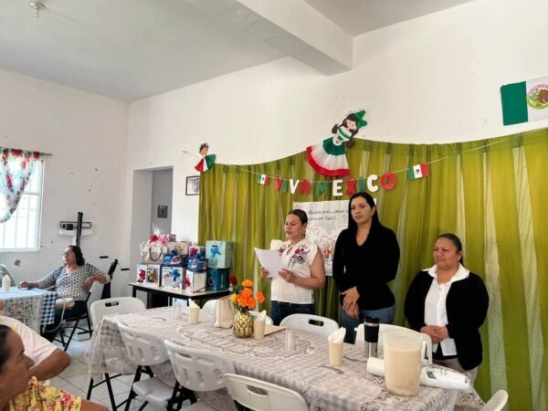 David López celebra Día del Abuelo con adultos mayores en Tuxpan