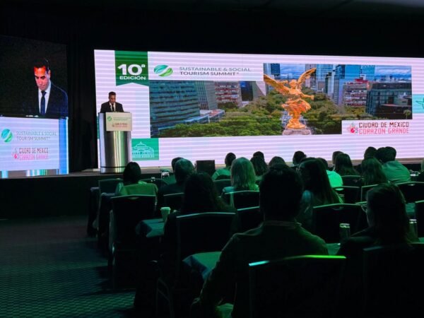 Michoacán participa en cumbre iberoamericana de turismo sostenible en CDMX
