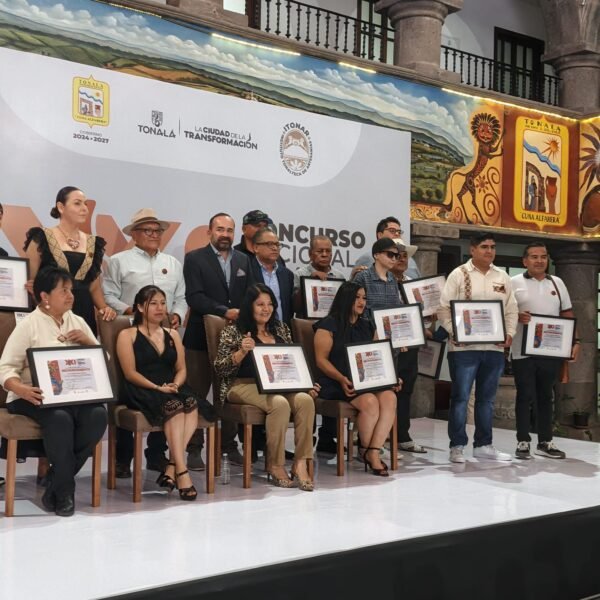 Artesanos michoacanos obtienen seis premios en concurso nacional Tonallan 2026