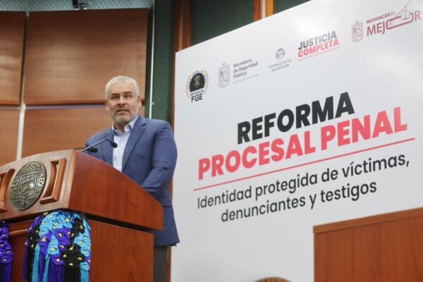 Bedolla impulsa reforma para proteger a víctimas y testigos en procesos penales