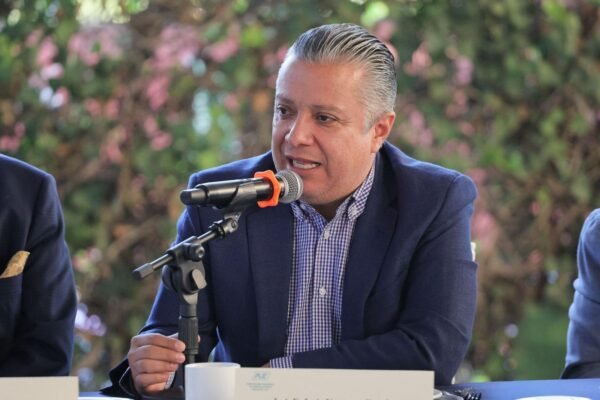 SFA lanza tarjeta de circulación digital gratuita para vehículos en Michoacán
