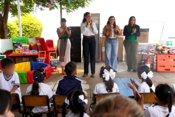 DIF Michoacán entrega equipamiento a Centro Infantil Comunitario en Uruapan
