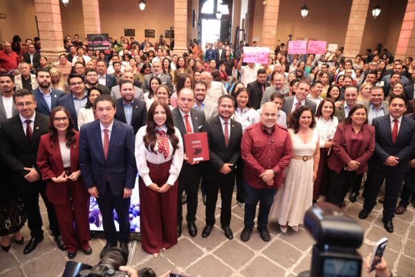 Giulianna Bugarini destaca conversión de demandas sociales en derechos desde el Congreso