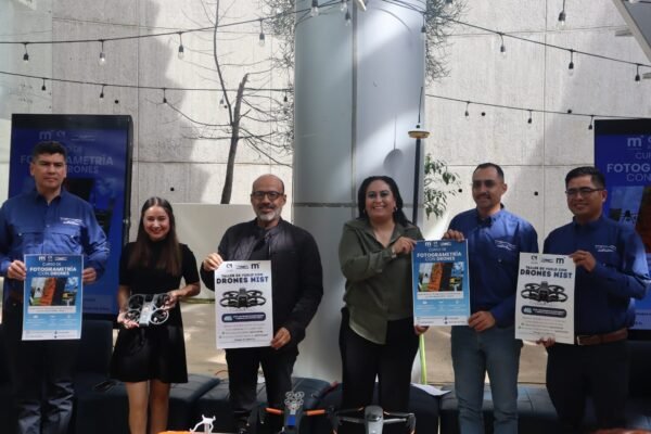 Colegio de Morelia ofrece curso de topografía con GNSS y drones