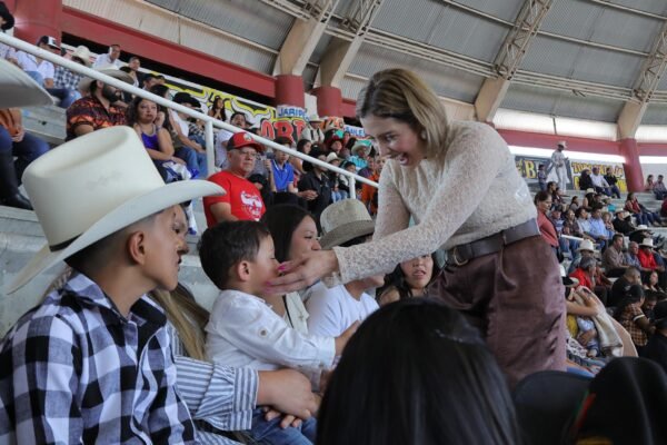 Brissa Arroyo consolida Red de Apoyo como herramienta de trabajo social en Morelia
