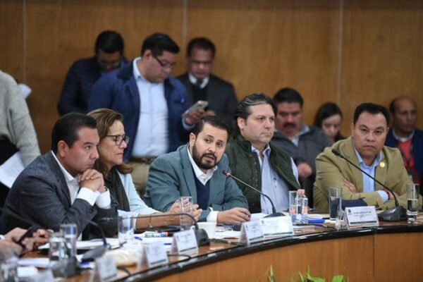 Armando Tejeda advierte que Paquete Económico 2027 presionará economía familiar