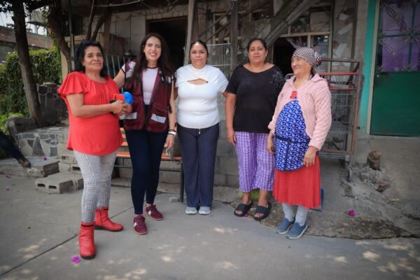Giulianna Bugarini supervisa rehabilitación en colonia Los Ángeles y critica promoción personal