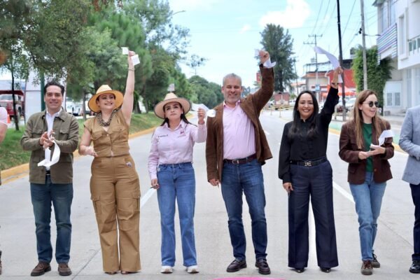 Bedolla inaugura tercera etapa de rehabilitación de Paseo de la Revolución en Uruapan