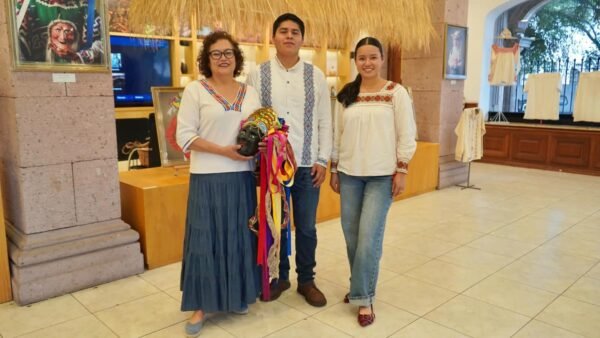 Espacio Michoacán exhibe riqueza artesanal de Zacán en Morelia