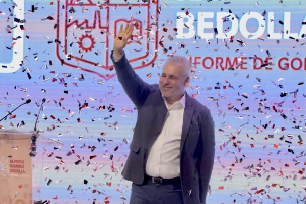 Bedolla rinde Informe en Zitácuaro y destaca obras, salud y empleo para la región Oriente