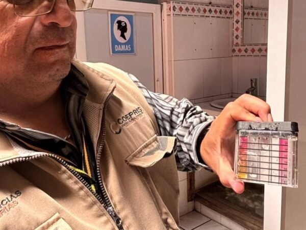Coepris refuerza vigilancia sanitaria durante Fiestas Patrias en Michoacán