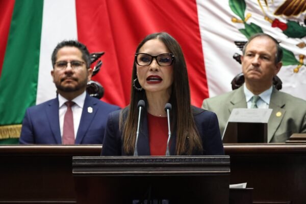 Nalleli Pedraza llama a legislar con humanismo y cercanía con la ciudadanía