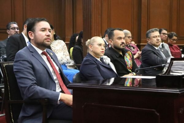 Reyes Galindo refrenda compromiso con la Transformación en el tercer año legislativo