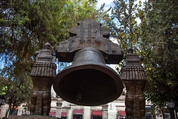 Secum invita a conocer la réplica de la Campana de Dolores en la Casa Natal de Morelos