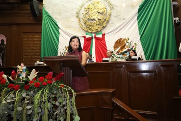 Eréndira Isauro llama a privilegiar la unidad y los acuerdos en el tercer año legislativo