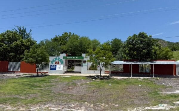 Cecytem fortalece infraestructura en Cemsad de La Huacana con inversión de 600 mil pesos